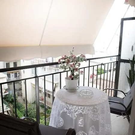 Apartment Cozy Near The Centre And The *
